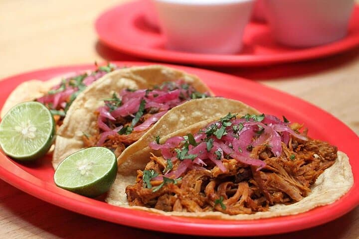 Tacos, Churros and Mezcal Experience in Polanco!
