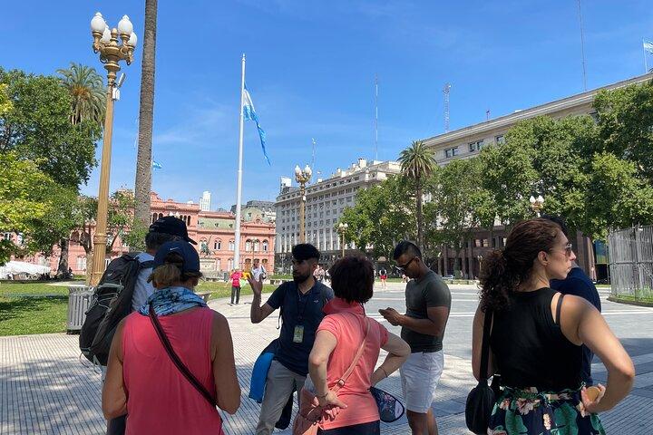 Buenos Aires Walking Tour with Local Guide and Optional Rooftop