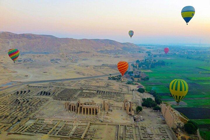 Luxury Hot Air Balloon Rides in Luxor