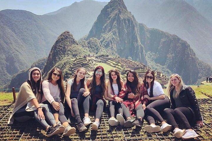 Cusco: Machu Picchu 2D/1N - Transport and Tickets Included