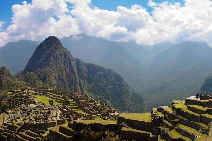 Cusco: Machu Picchu 2D/1N - Transport and Tickets Included