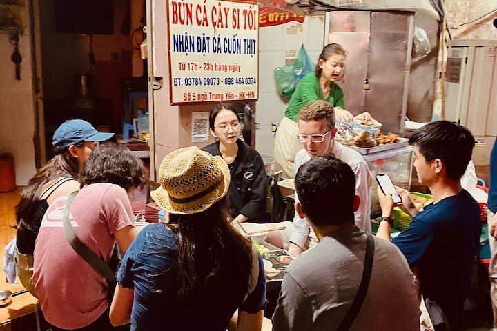 Exploring Vegan Street Food & Stories of Hanoi