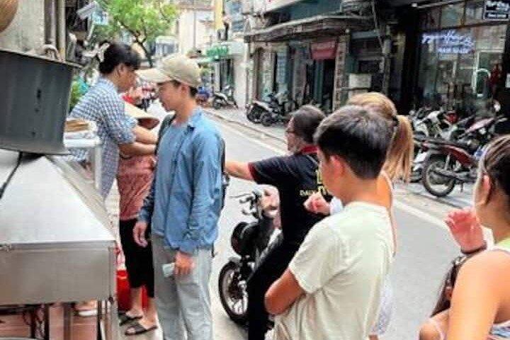 Exploring Vegan Street Food & Stories of Hanoi