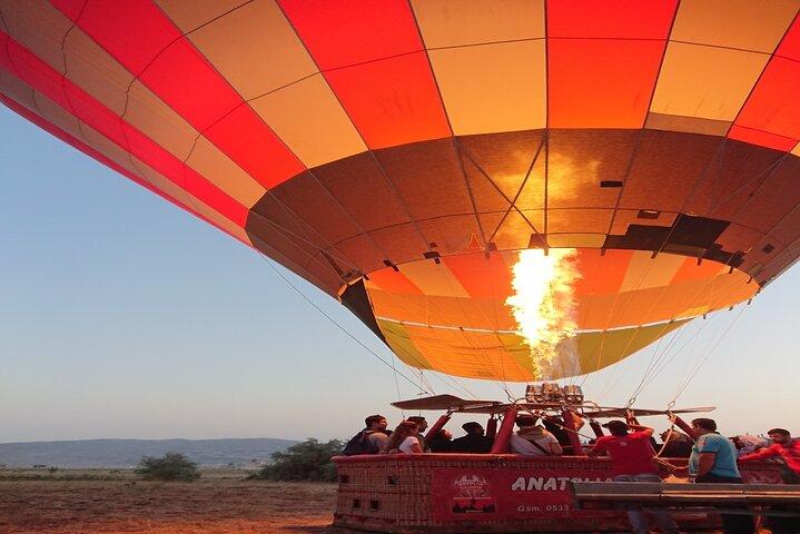 Sunrise Hot Air Balloon Over the Historical sites in Luxor