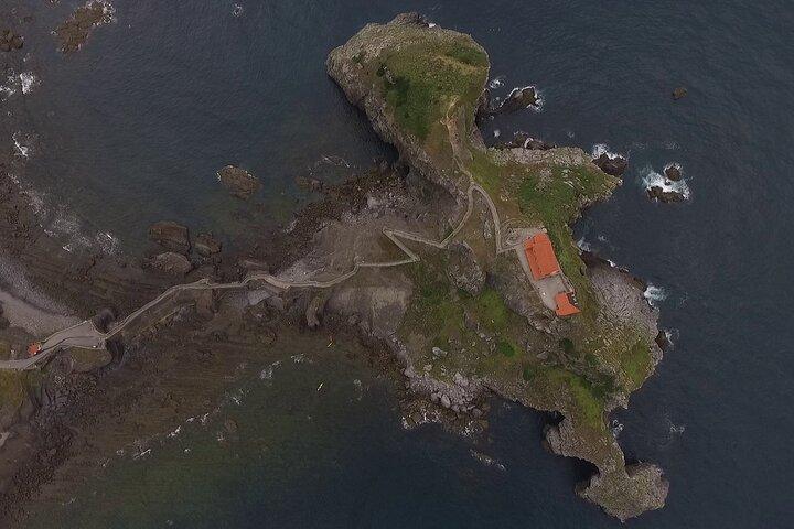 Small Group Guided Half Day Tour Visit to San Juan Gaztelugatxe
