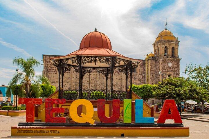 Tequila distillery experience, Jose Cuervo & Tequila Magic Town
