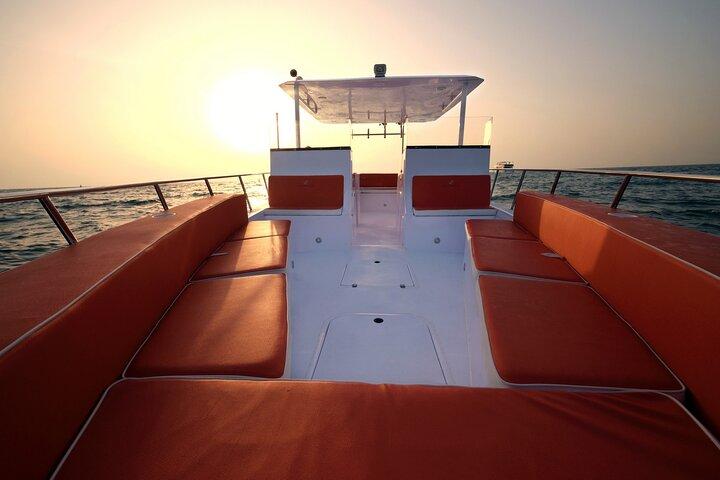 Private Charter in Dubai up to 10 Guests
