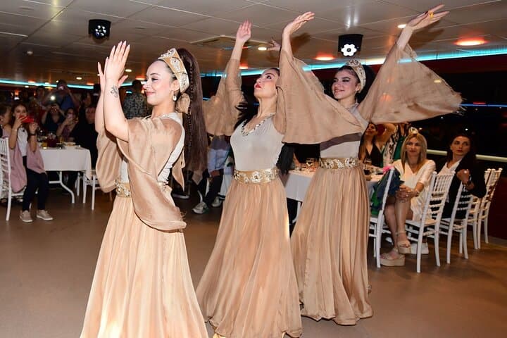Bosphorus New Years Dinner Cruise Party in Istanbul 2027