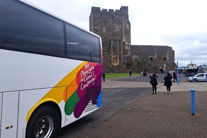 Giant's Causeway Day Tour and Belfast City Tour 2 Day Pass