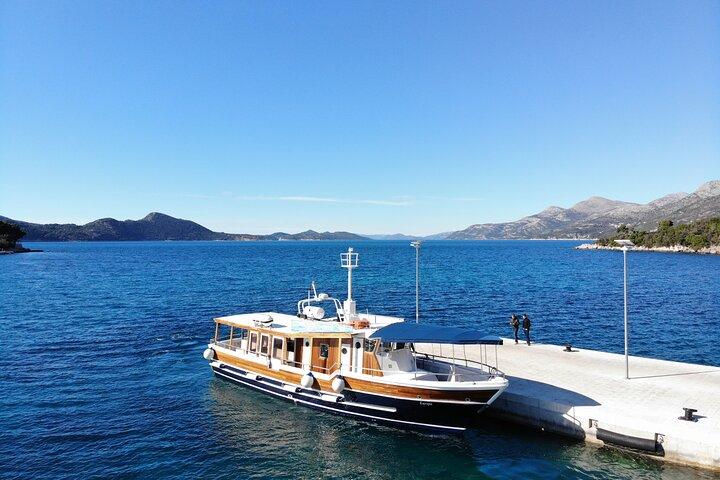 Elaphiti Islands Hop-On Hop-Off Boat Tour from Dubrovnik