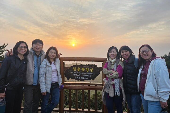 Private Jeju Customized Tour with Local Guide Mr.LEE Hong-min