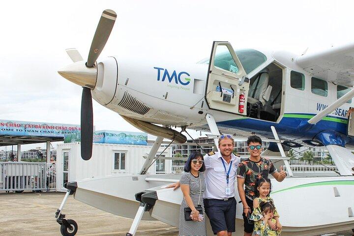 25-Minutes Halong Bay Sightseeing Seaplane from the Sky