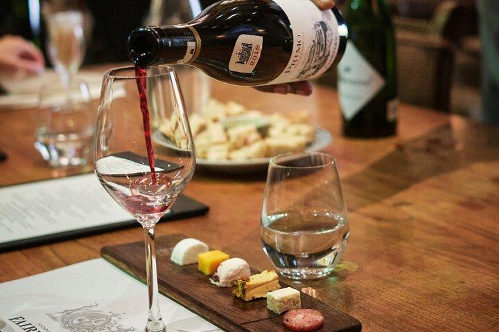 Experience 16 Wine Tasting & 6 Cheese Pairing across 3 Vineyards