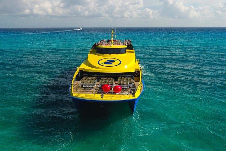 Round Ferry Transfer from Tortugas to Isla Mujeres