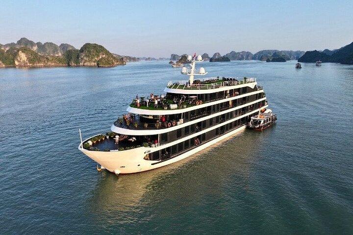 2 Days and 1 Night Aspira Cruises 5 Star Halong Bay Cruise