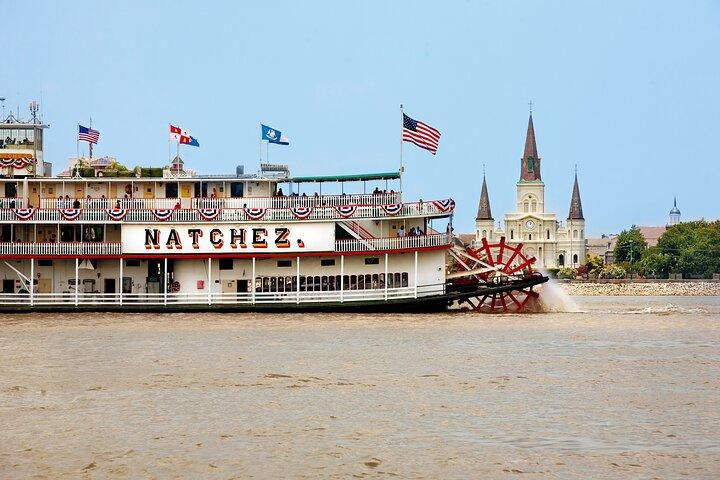 New Orleans City Tour and Steamboat Natchez Harbor Jazz Cruise