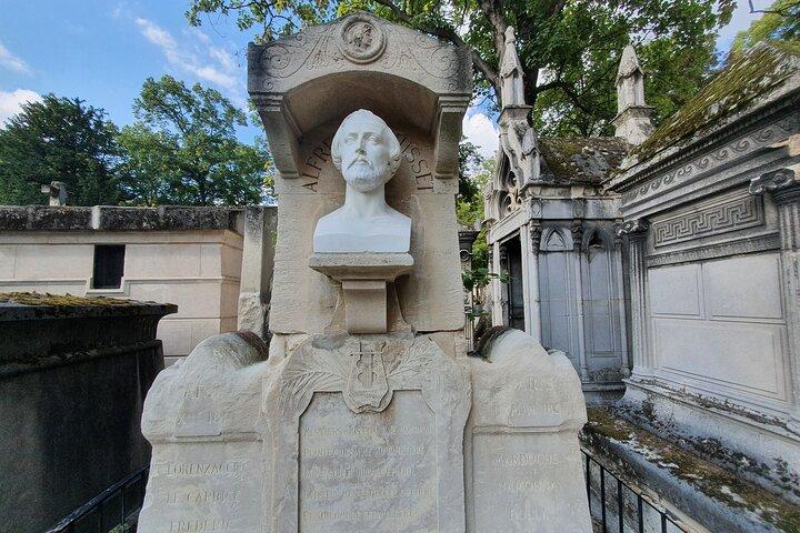 The legendary artists of Père Lachaise - Interactive audio guide