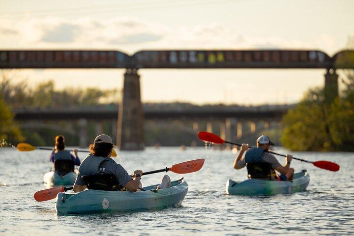 Guided Sunset Bat Kayak Tour in Austin