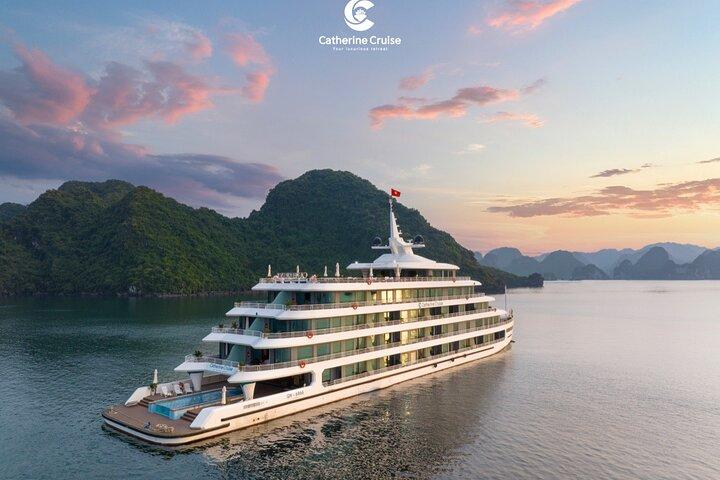 Catherine Cruise Halong Bay 2 Days/1 Night on 6 Star Cruise