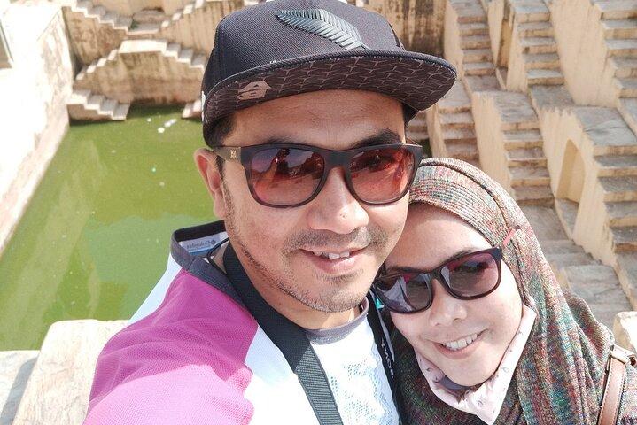Private Jaipur Half-Day: Amber Fort, Stepwell, Jal Mahal & Gaitor