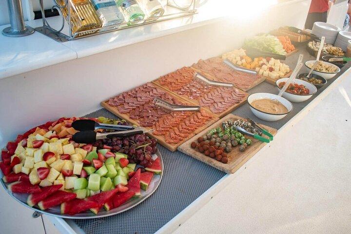 Los Cabos Jazz & Wine Sunset Cruise