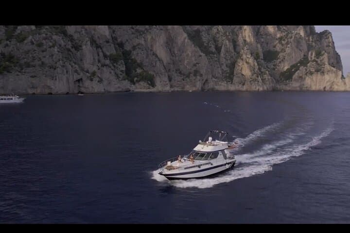 Capri Private tour in Azimut 43 with professional Chef