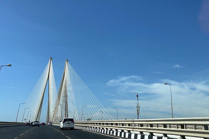 Mumbai City Sightseeing with Elephanta Caves Full Day Tour
