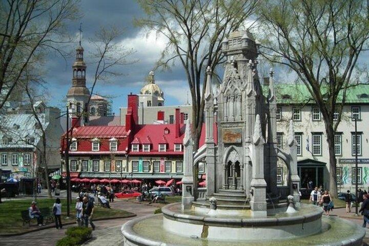 Quebec Old Town Walking Tour With A Guide