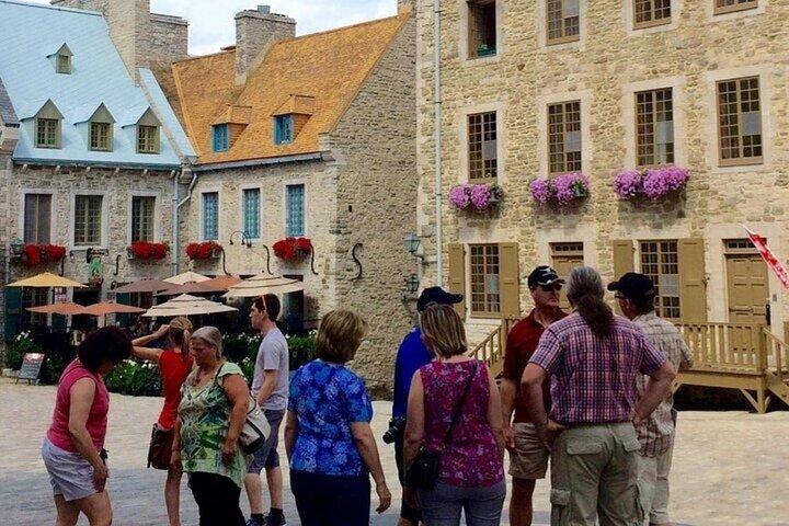 Quebec Old Town Walking Tour With A Guide