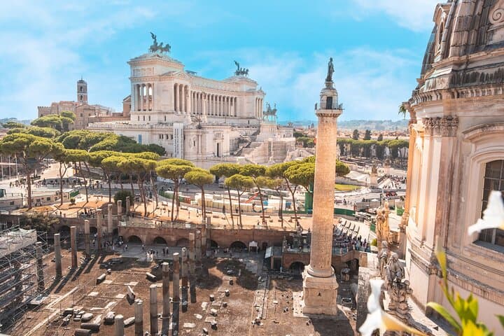 Rome Unforgettable Highlights by Golf Cart Tour