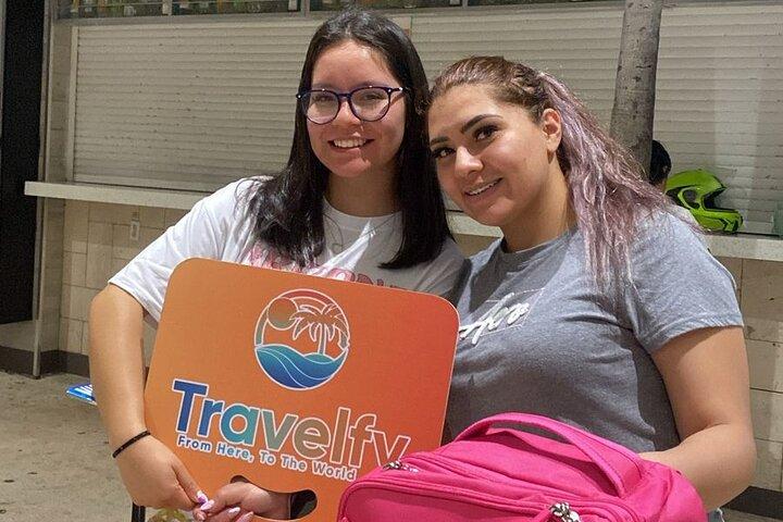 Private roundtrip transportation from Cancun airport to hotels