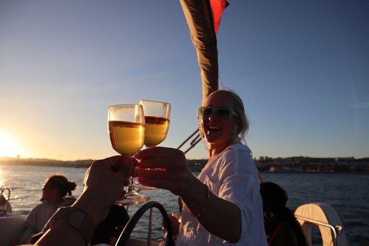 Lisbon Sailing with Wine and History – Small Group (max 10)