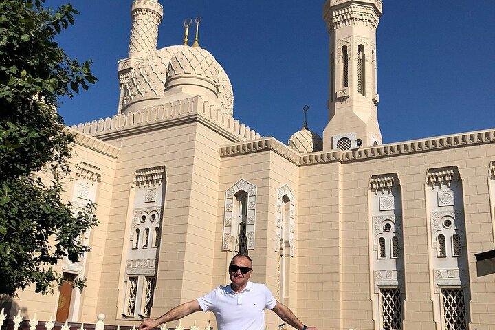 Dubai Jumeirah Mosque Private Guided Tour including Pick n Drop