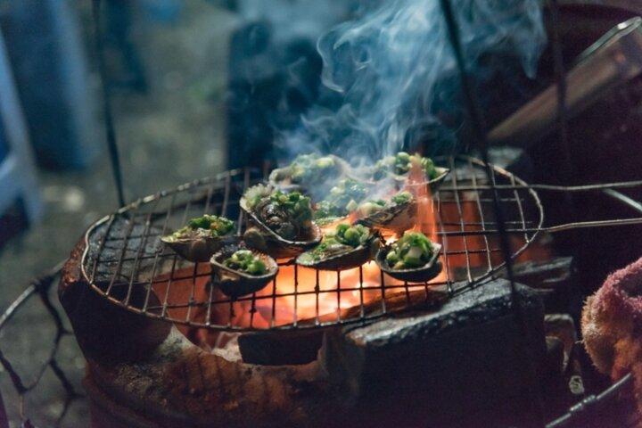 Night Food Tour in Saigon By Scooter