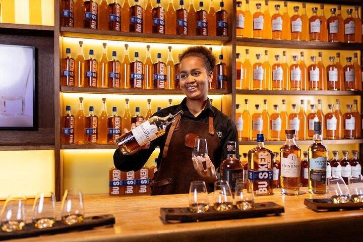 Dublin: Irish Whiskey Museum Tour with 3 or 4 Tastings