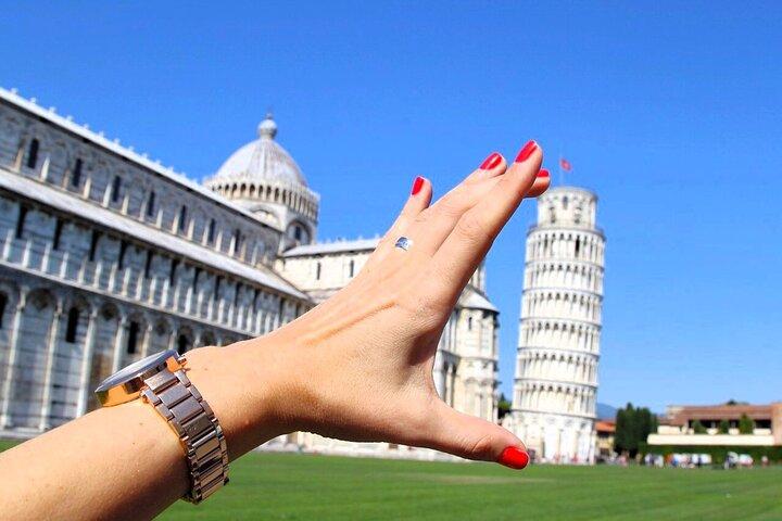 Private Day Trip: Rome to Florence & Pisa w/Lunch and Luxury Car!
