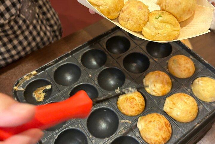 Experience Cooking Takoyaki in its Birthplace, Osaka