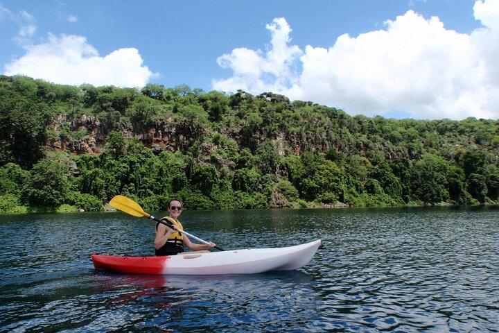 Lake Duluti Canoeing and Hiking Day Trip from Arusha