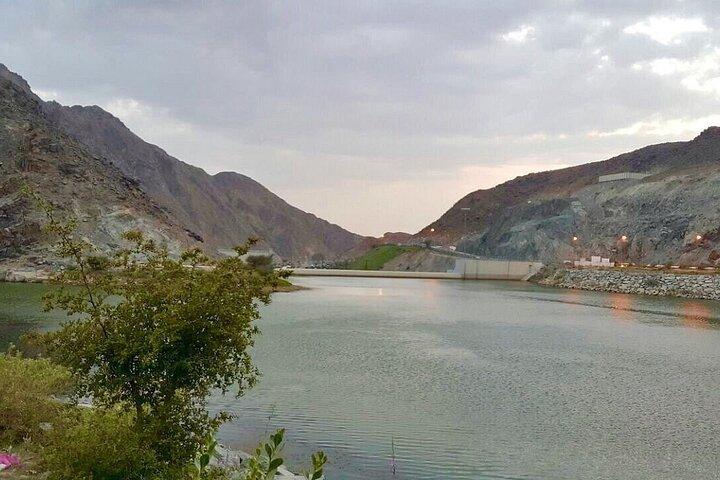 Wadi Shawka Dam with Private Transportation