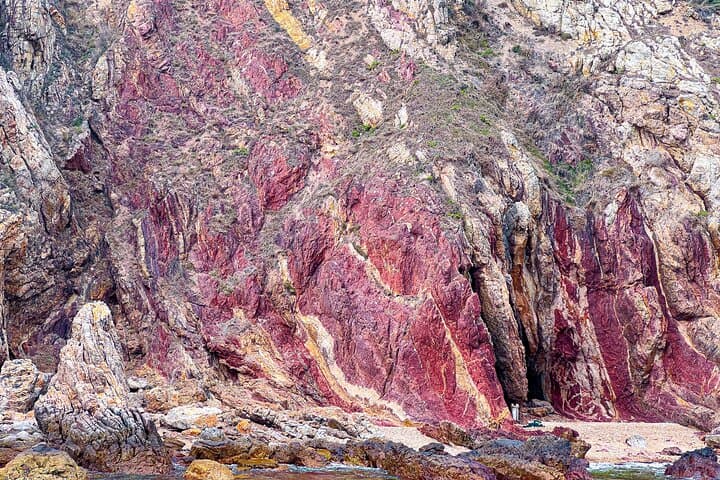 Island Hopping Tour in Flaming Red Coast, Hong Kong Geopark