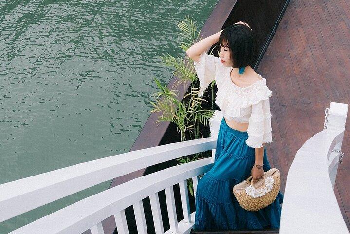 3 Days 2 Nights Luxury Boutique Cruise in Ha Long Bay from Hanoi