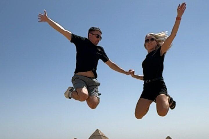 Private ViP all-inclusive Giza Pyramids & Sphinx & Photographer