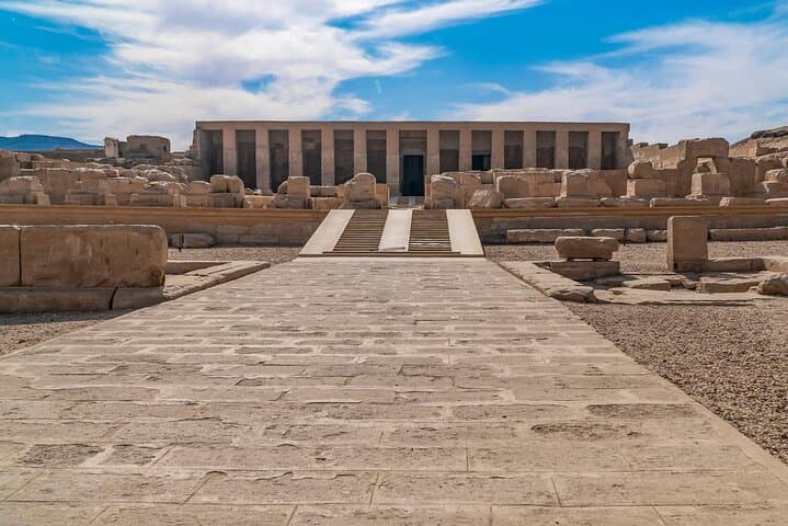 Luxor Day Tour: Dendera & Abydos Temples Guided Excursion