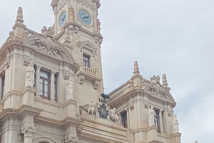 Valencia tour with cathedral included.