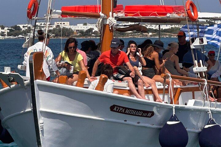Daily Boat Trip Antiparos & Despotico
