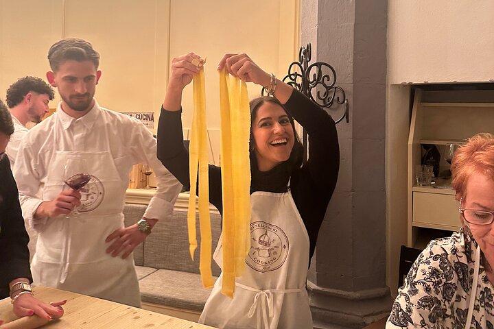 Florence: Flambé Cheese Wheel Truffle Pasta Class & Tiramisù