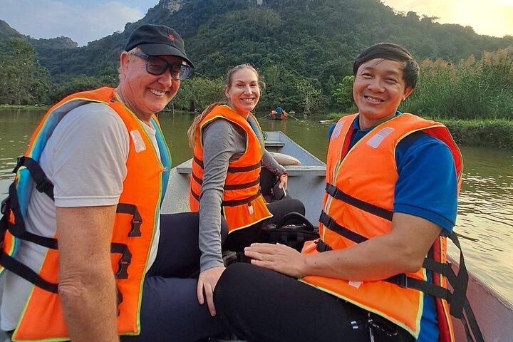 Majestic Ninh Binh Discovery: Mua Cave & Tam Coc private tour
