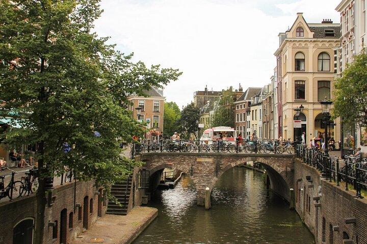10 Tastes of Utrecht: Food Tour with Full Lunch and 2 Drinks
