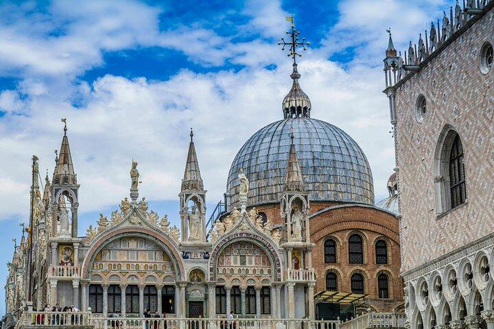 Venice : St Mark's Basilica, Doge's Palace, Bridge of Sighs