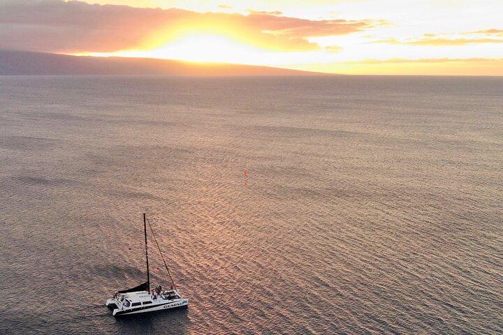Maui: Coast of Ka'anapali Beach Sunset Dinner Sail